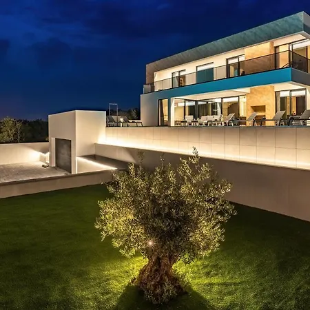 Villa Staza Valova